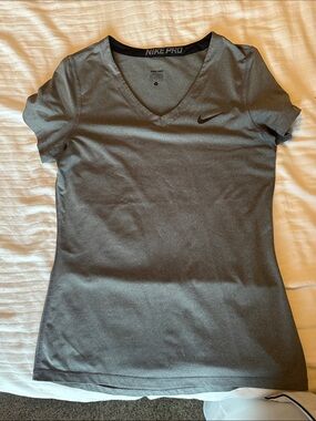Nike Pro Women's Short-Sleeve V-Neck Tee — Gray